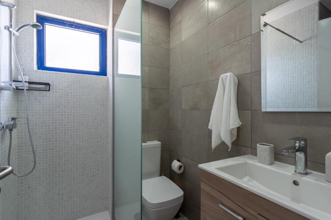 Odyssey - Captivating 2-Bedroom Retreat In Larnaca Exteriör bild